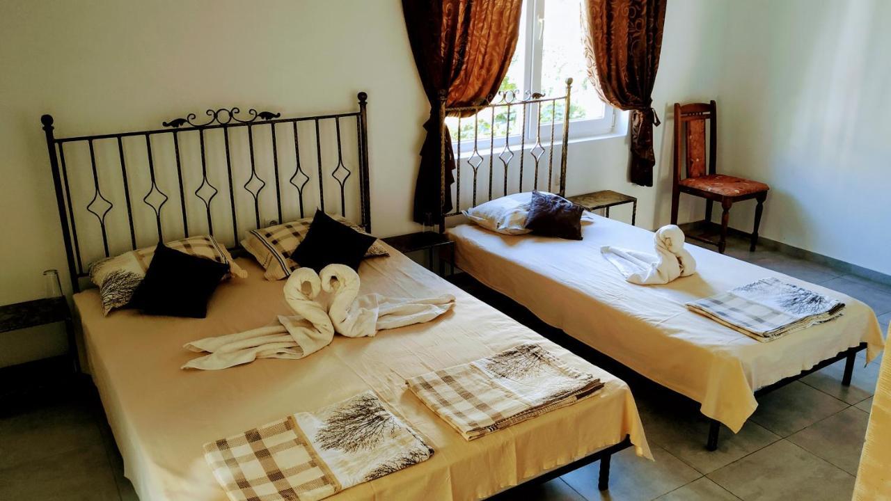 Dracena Guesthouse Ravda Ngoại thất bức ảnh