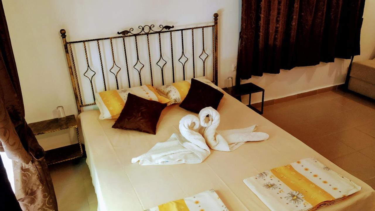 Dracena Guesthouse Ravda Ngoại thất bức ảnh