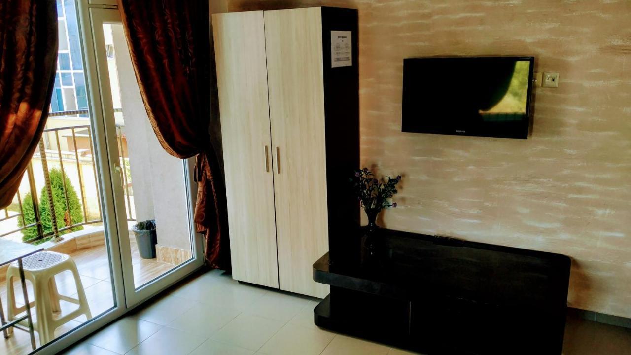 Dracena Guesthouse Ravda Ngoại thất bức ảnh