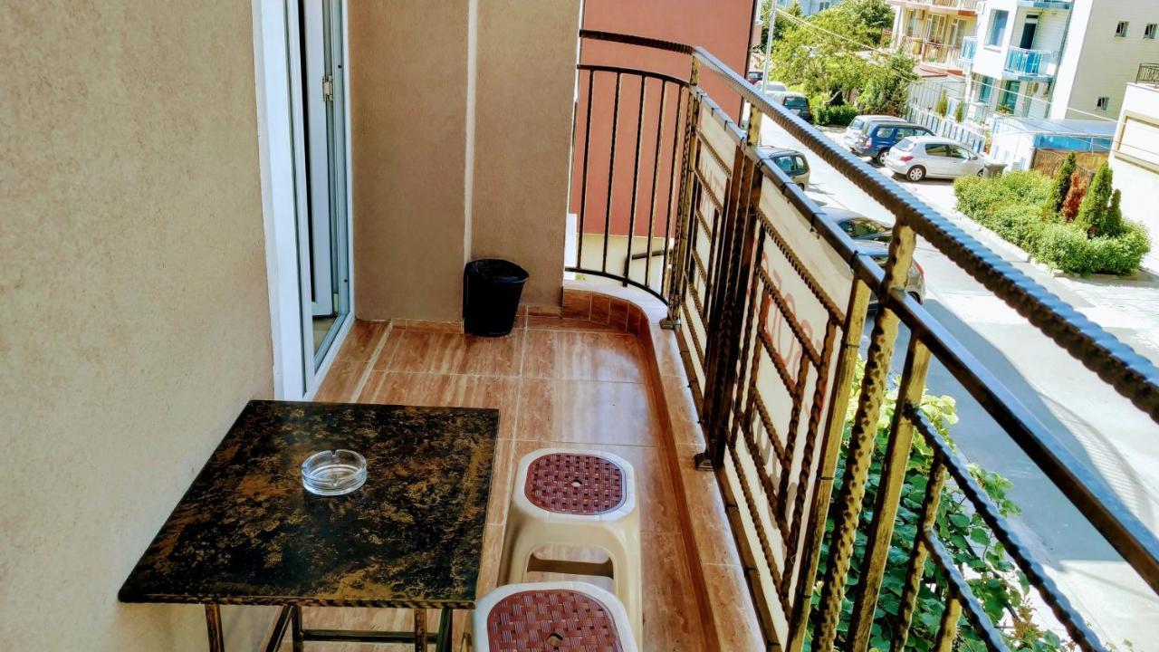 Dracena Guesthouse Ravda Ngoại thất bức ảnh