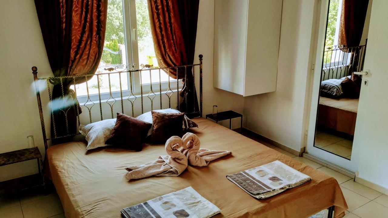 Dracena Guesthouse Ravda Ngoại thất bức ảnh