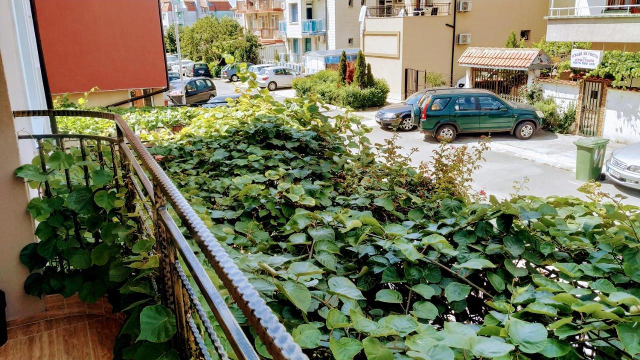 Dracena Guesthouse Ravda Ngoại thất bức ảnh