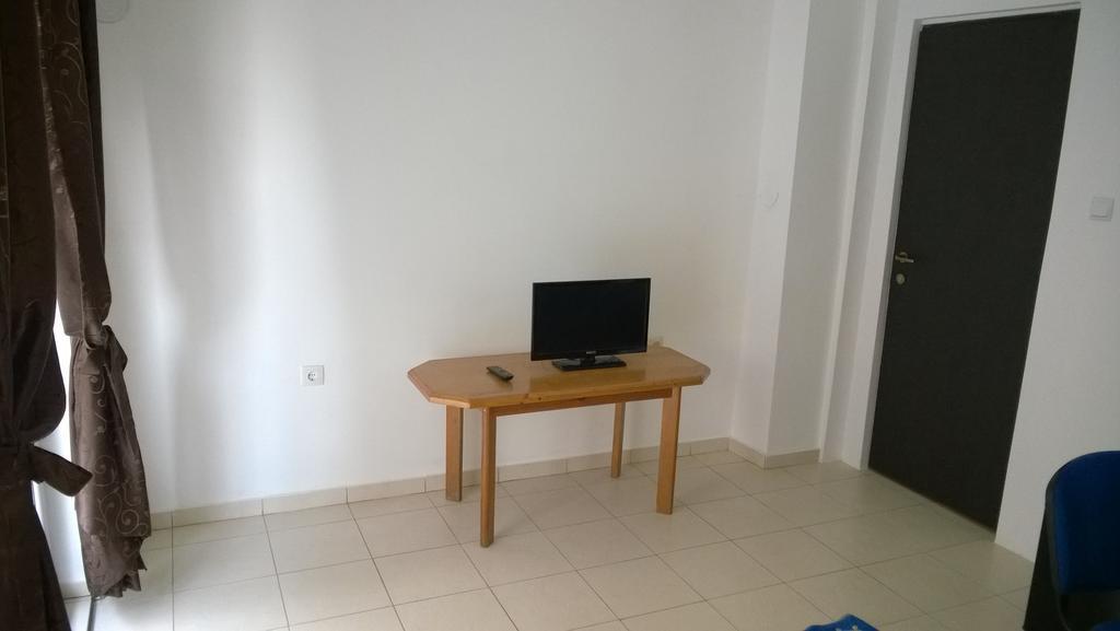 Dracena Guesthouse Ravda Ngoại thất bức ảnh