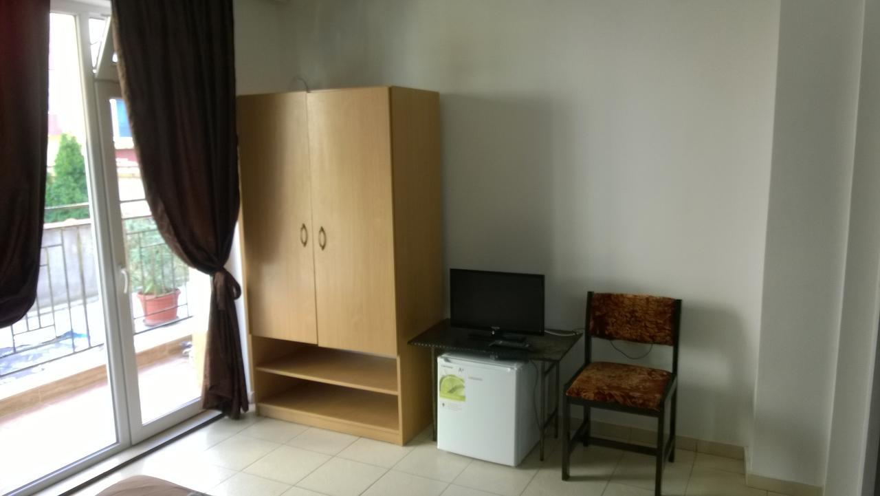 Dracena Guesthouse Ravda Ngoại thất bức ảnh